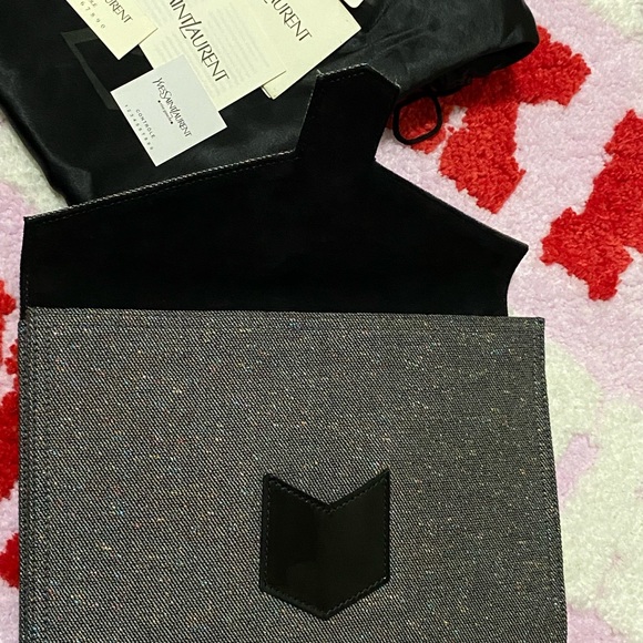 Authentic 💯 YSL Clutch - Picture 4 of 16